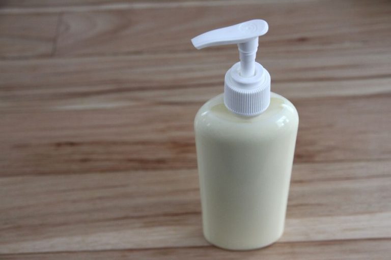 A Homemade Liquid Lotion Recipe