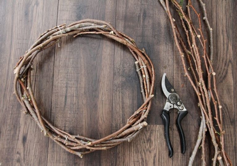 A finished wreath frame, ready for display or decorating